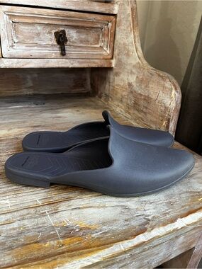 🤍 Native Shoes Ava Bloom Slip On Mules Slides Size 8 Navy Blue